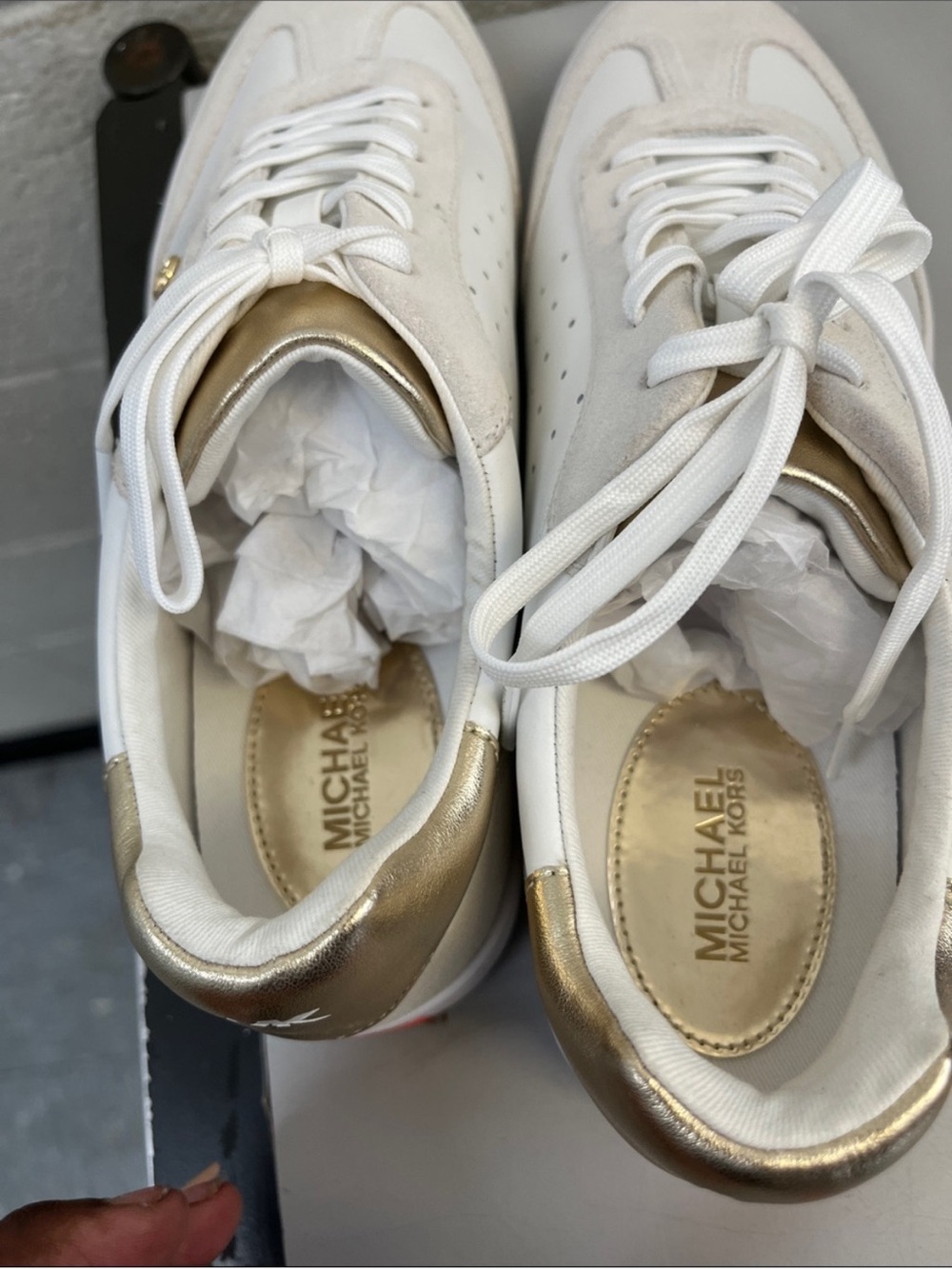 Michael Kors White Sneakers with Gold Heel Accent - Picture 4 of 7